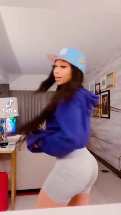 🦋
