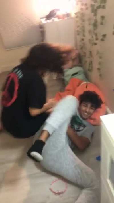 a video of my cousin&rsquo;s perfectly cut scream (i laugh everytime i watch it)