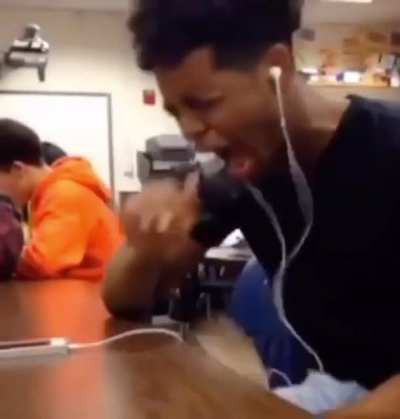 Guts theme got me like