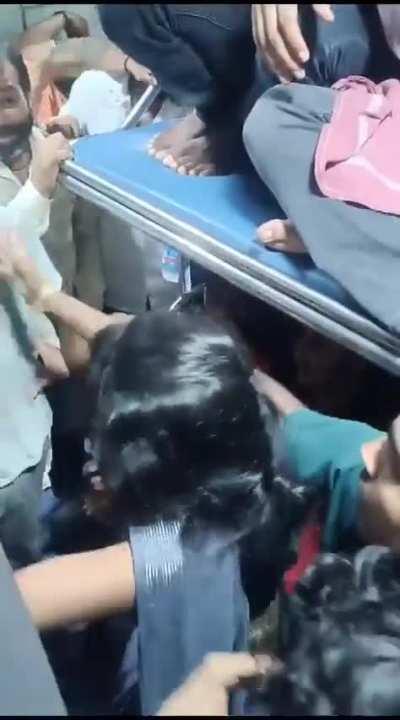 Train lafda