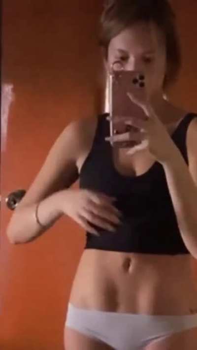 Ellen Adarna