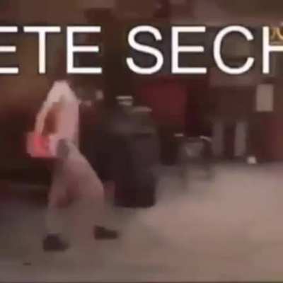 Procede a re&iacute;rse intensa e incontroladamente