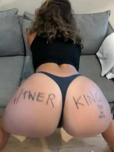 Welcome to r/twerking