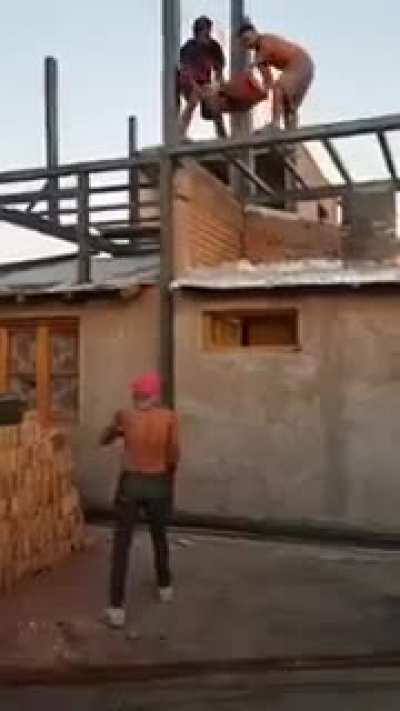 Alba&ntilde;il moment