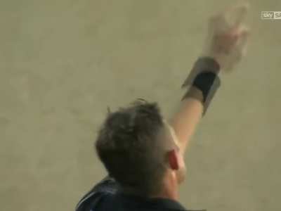 Faf du Plessis couldn&rsquo;t hit it any straighter