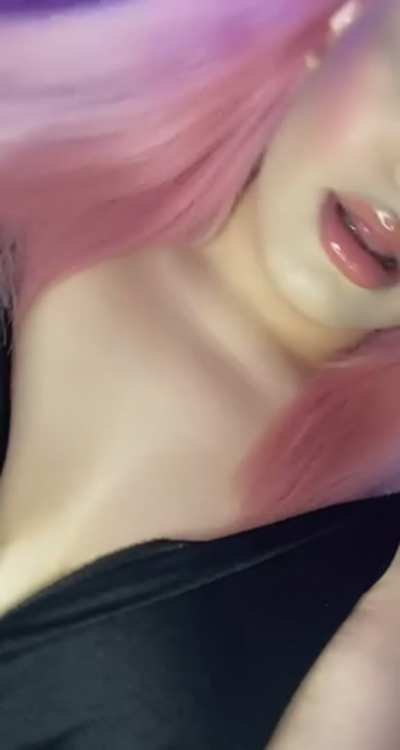 traps need their dicks sucked too ;3