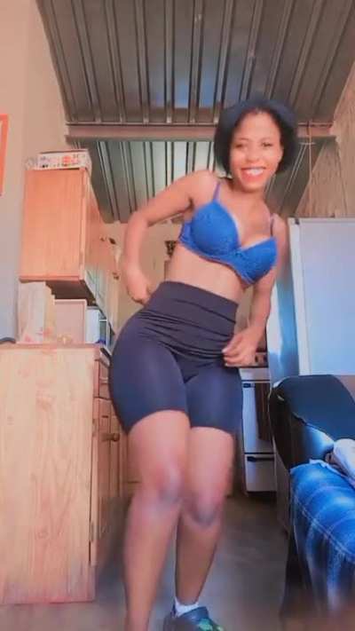 😁