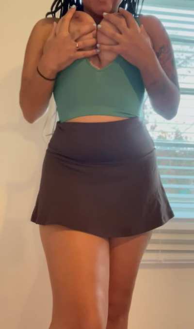 The perfect skirt to lose my anal virginity in :)