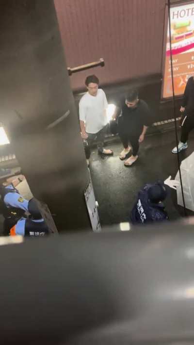 Shinjuku Police vs. Friend Group