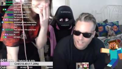 Dad accidentally calls daughter thicc