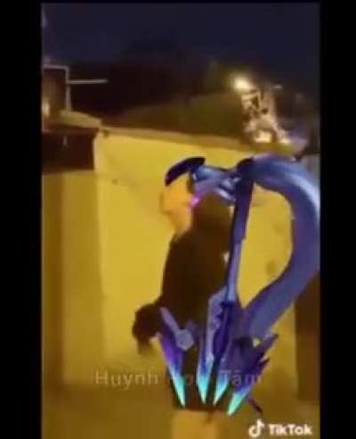 Varicose Vaine m7 feel like a queen after she can dodge Flopmi&rsquo;s Bubble 🤡 &amp;amp; Nasus is barking all the time, he need to chill sis 😔💅🏻