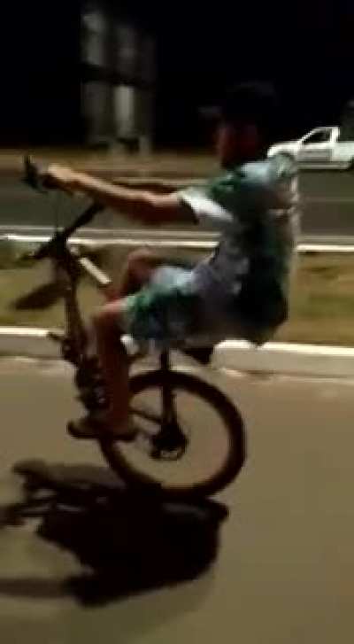 Fast Unicycling has only one outcome