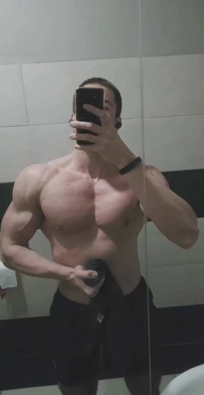 [26] Wanna serve a 6'7
