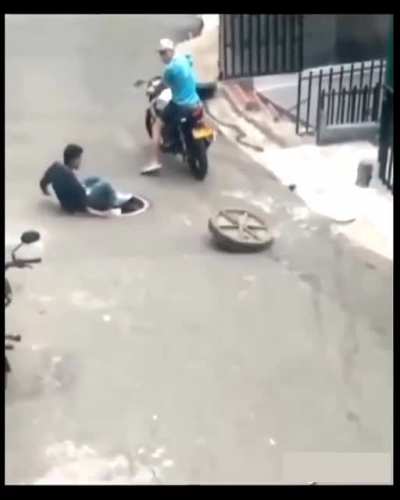 To steal the Manhole cover