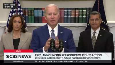 &ldquo;End of quote-Repeat the line&rdquo; Biden reading teleprompter instructions out loud
