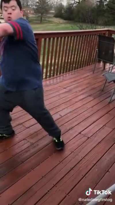 Impressive Nunchaku Skills