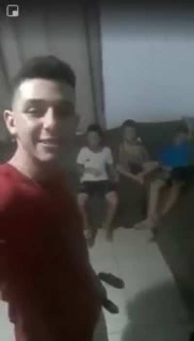 Quem t&aacute; feliz da um clube social