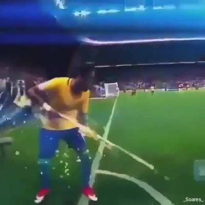 Neymar o her&oacute;i da na&ccedil;&atilde;o