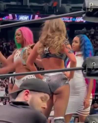 Ember Moon&rsquo;s big ass