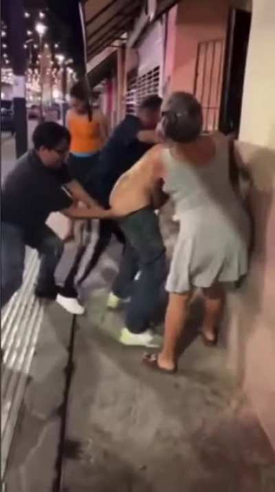 Exc&uacute;same