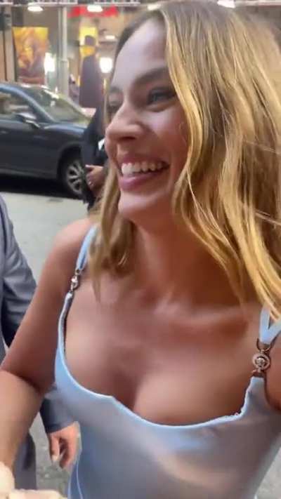 Margot Robbie