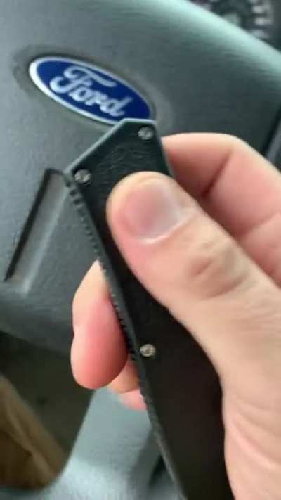 the &ldquo;penetrator&rdquo; otf. found on r/knives