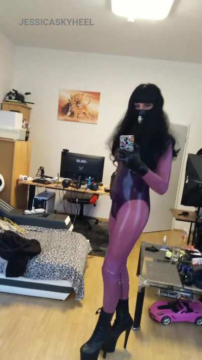 You like to play in latex? Than join me! .