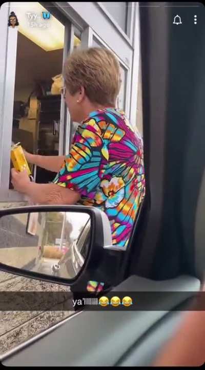 Clearly she’s not lovin’ it 