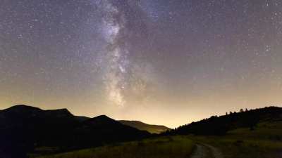 The path of stars