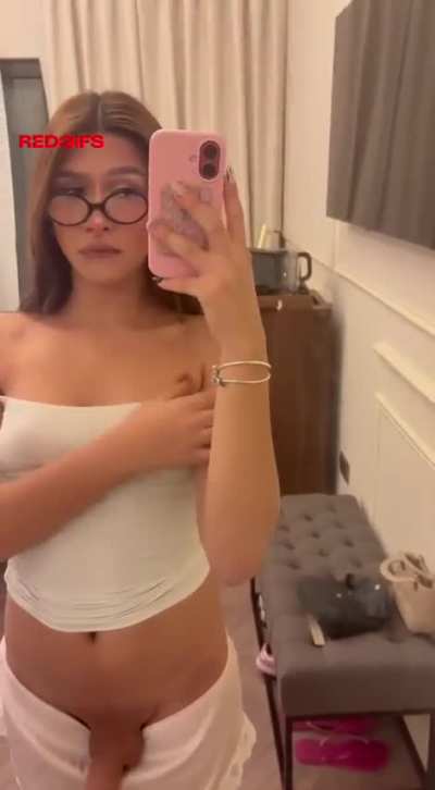 am i cute for an 18 yr old tgirl?