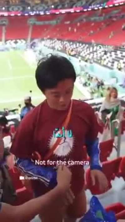 Japanese fans cleaning the stadium and it's not even their match!