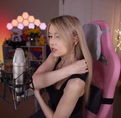 DizzyKitten 25