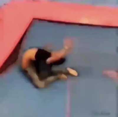 SI SI