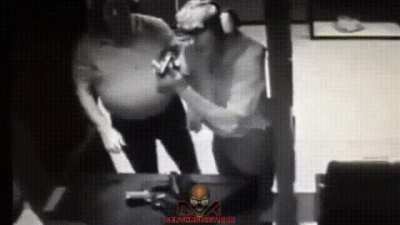 Shooting myself in the hand to see if there&rsquo;s bullets