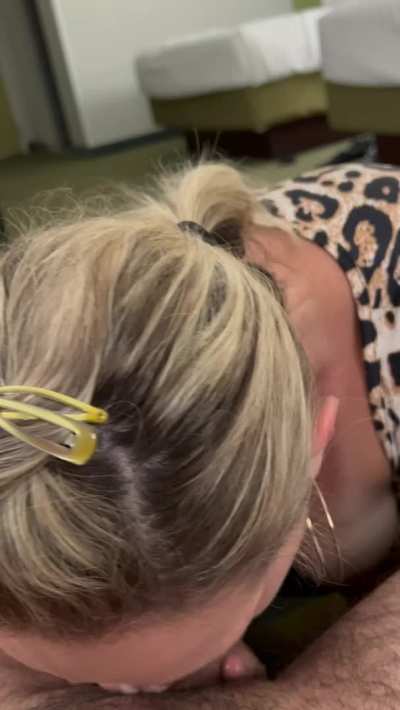 I&rsquo;ve always fantasized about sucking off jacked gym guys and that finally became reality! Right in front of hubby!