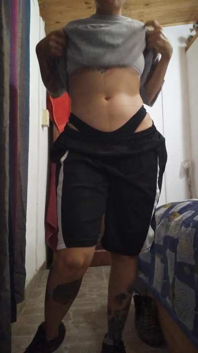 I wonder if you could guess what's under my clothes just by looking me