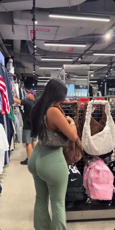 💚💚💚🍑🍑🍑