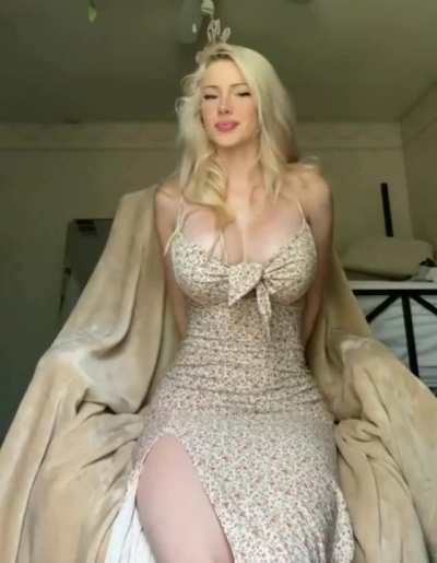 Hot Blonde
