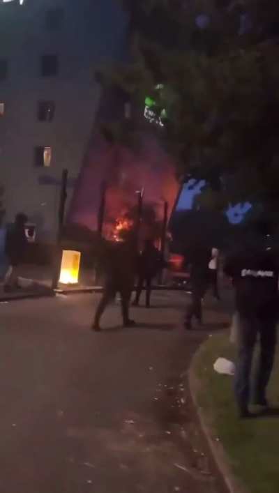 Hotel hosting asylum seekers is set on fire in Tamworth,UK