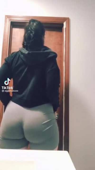 Little belly and a whole lotta ass