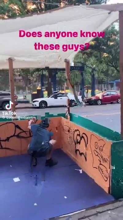 Man child is absolutely unapologetic when caught &ldquo;tagging&rdquo; restaurant by owner