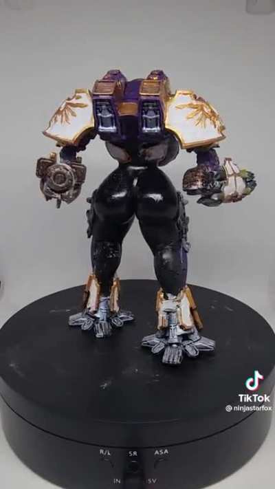 You cant tell me Slaneesh wouldn't have a titan exactly like this