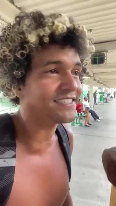Sabe mais que muito comentarista pol&iacute;tico por a&iacute;