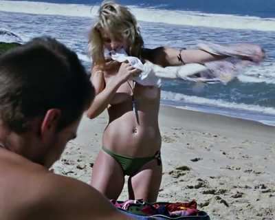 Birthday Babe: Beau Garrett in Turistas (2006)