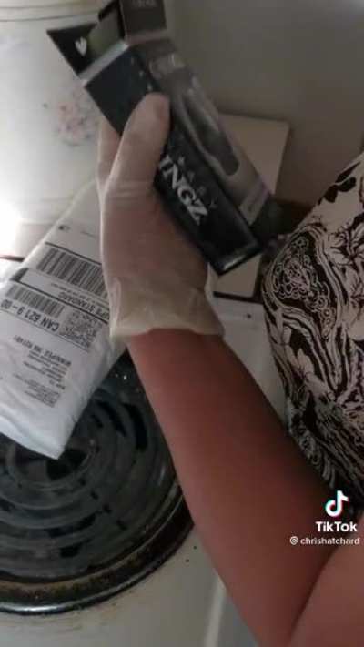Mother intercepts daughter's package sent from bf