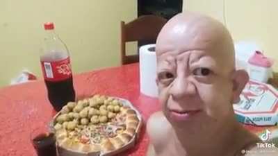 What's Mr Magoo eating?