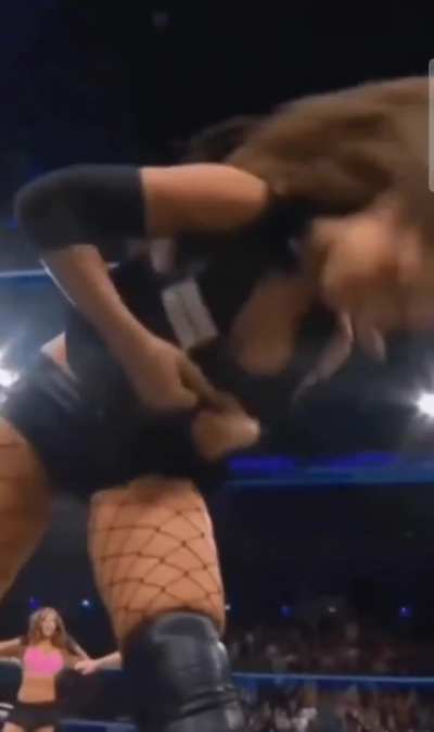 Brooke tessmacher 