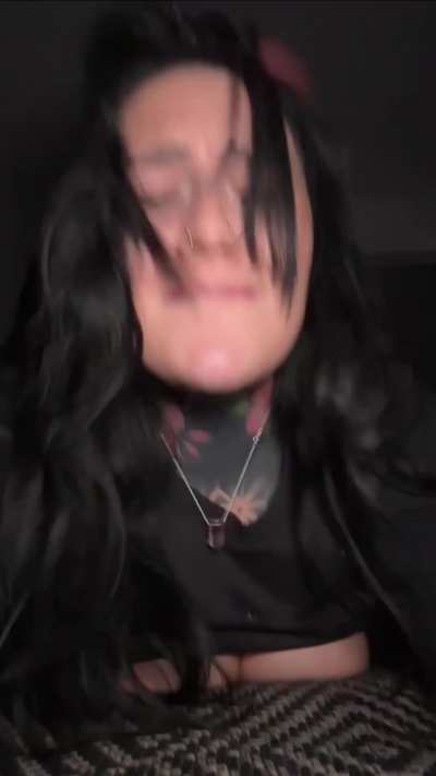 It was risky because i wasnt on borth control but I asked him to take the condom off and when I felt his load shoot inside of me I immediately orgasm