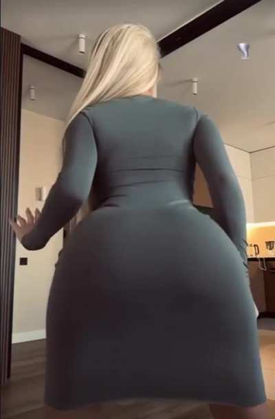 dress twerk