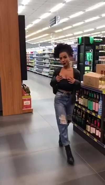 Tired of shopping, let&rsquo;s go home and make filthy video